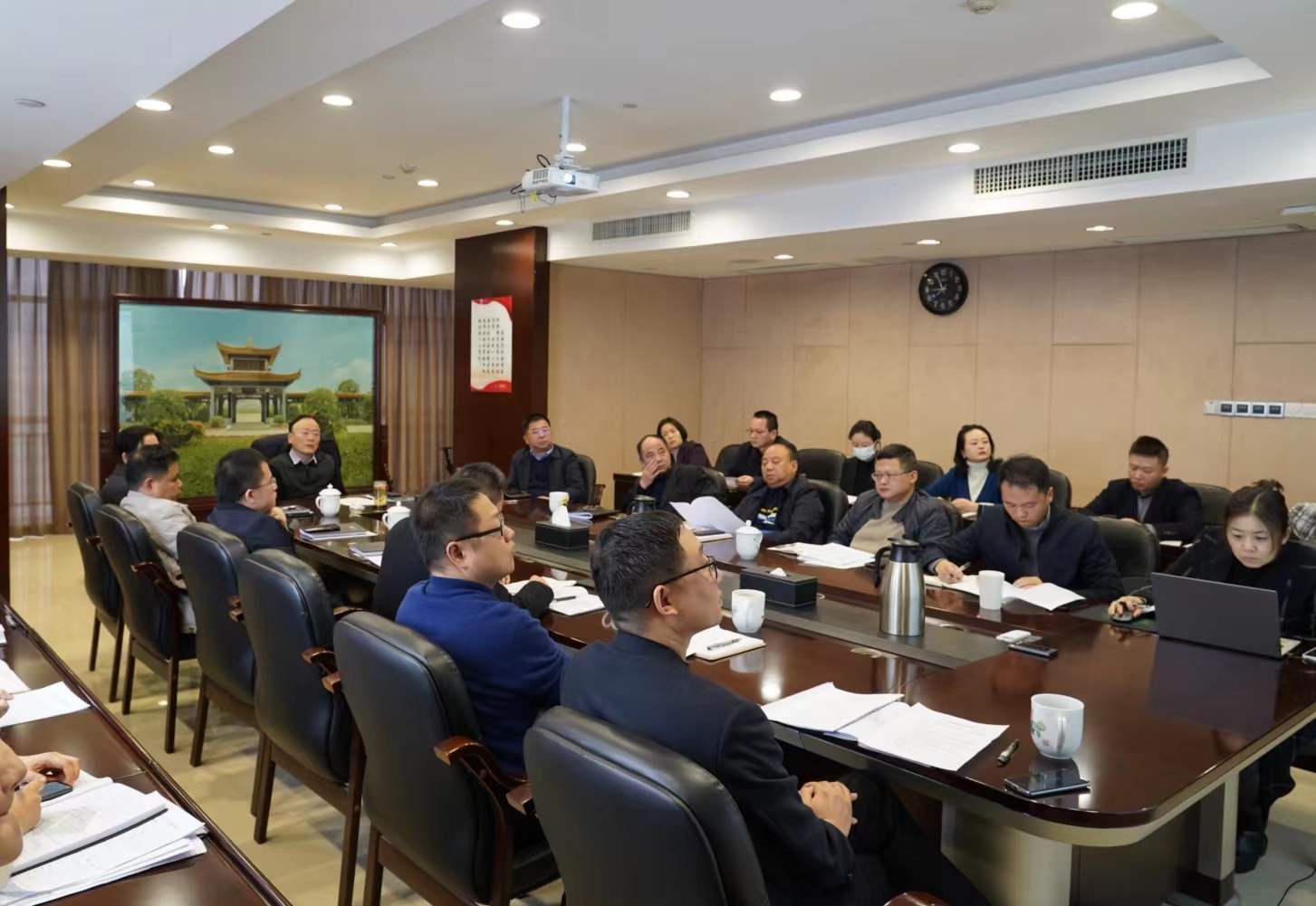 线上买球官网（中国）官方网站召开2022年经营发展工作务虚会