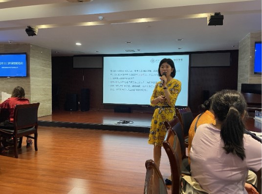 “强化岗位技能，培养业务人才” ——线上买球官网（中国）官方网站养老联合湖南中医药大学护理学院组织开展养老护理员专题培训