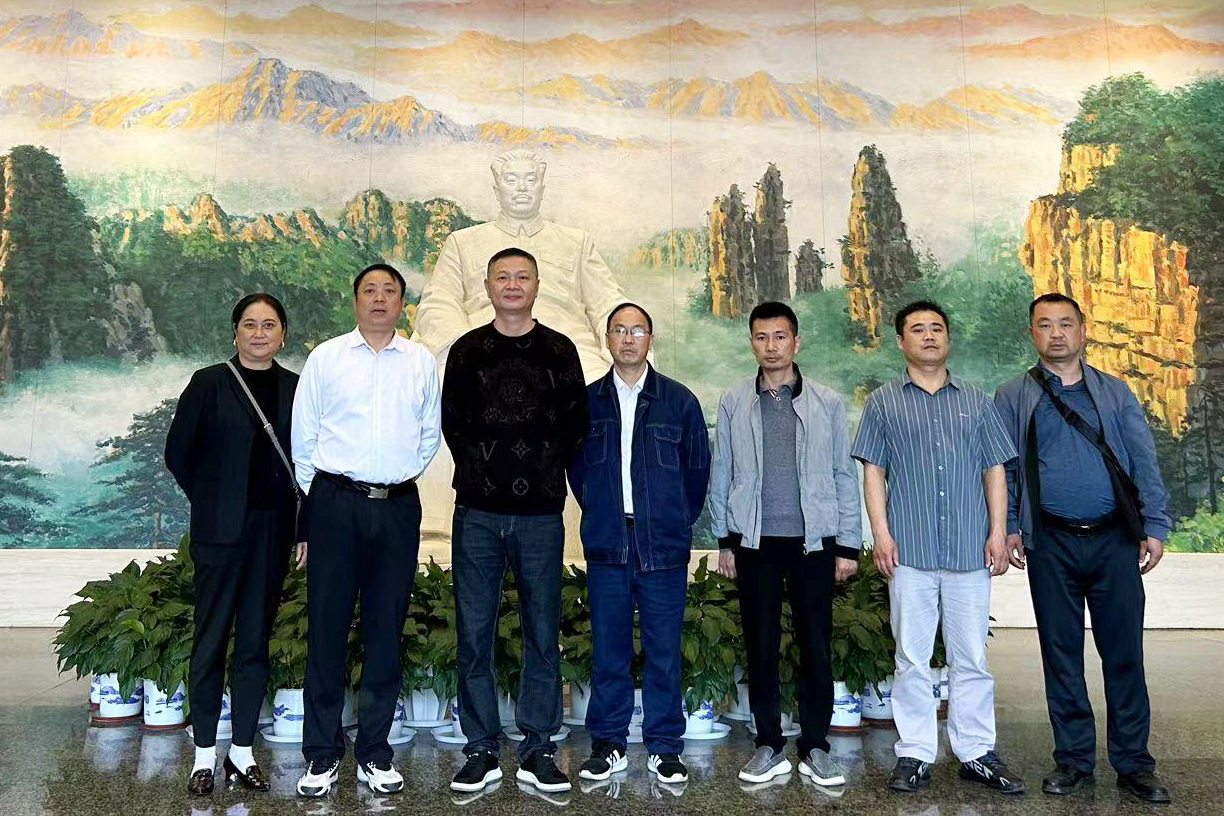 追寻先烈足迹  传承红色基因——线上买球官网（中国）官方网站鸟儿巢公司全体党员参观贺龙纪念馆