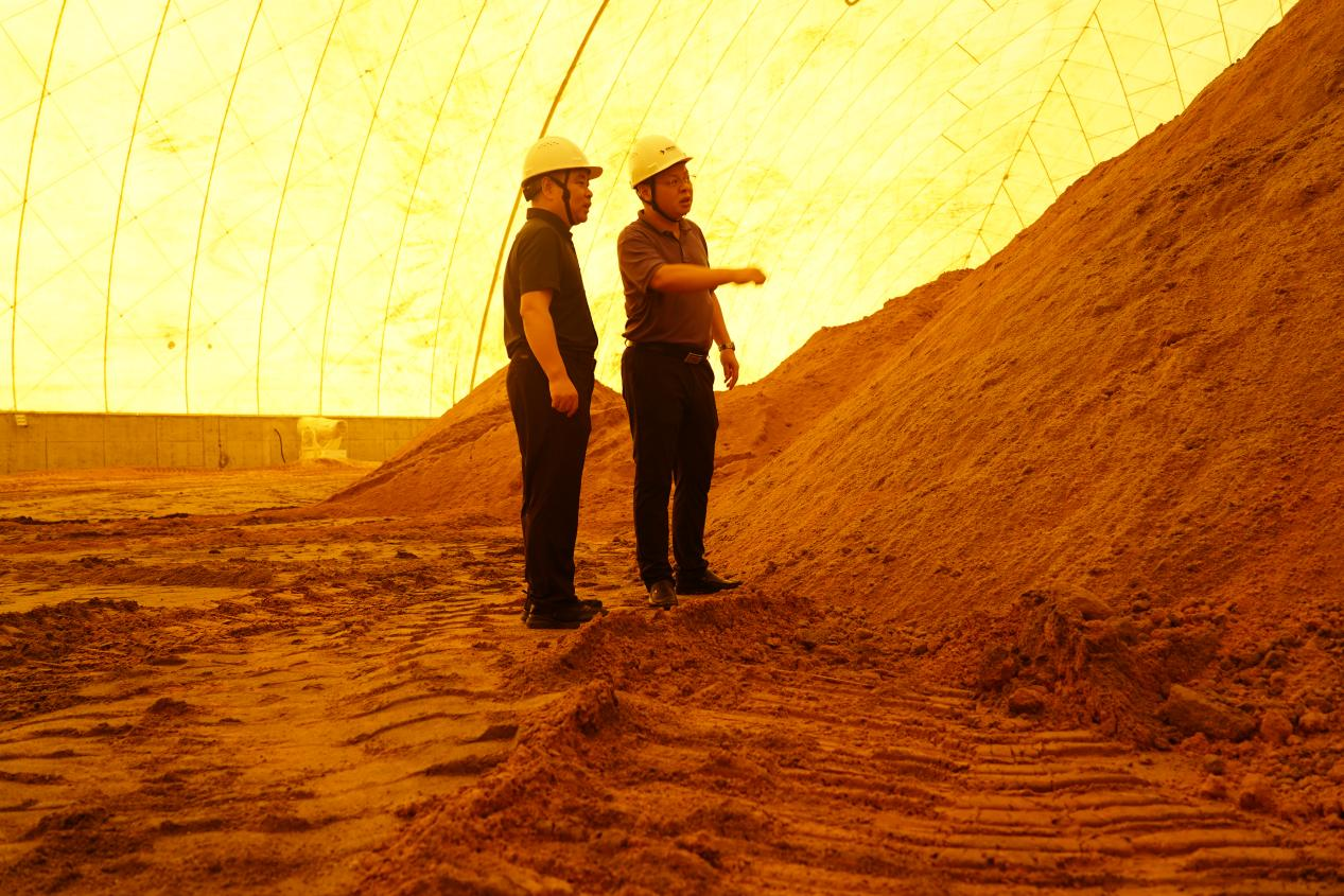 李艾东一行调研线上买球官网（中国）官方网站机制砂和砂石集散中心项目